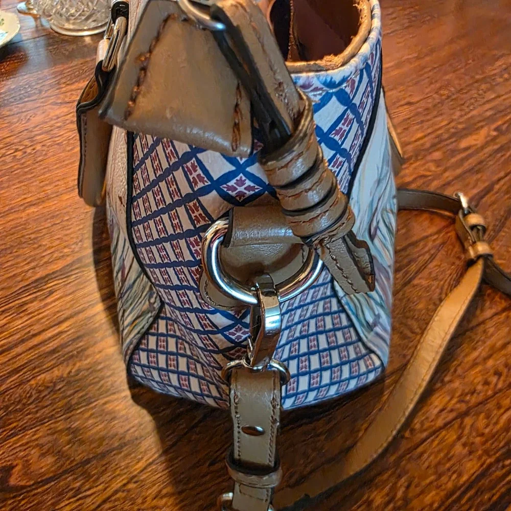 Parfois Dragonfly Nature Print Satchel Crossbody Bag Tan Blue White Cottagecore